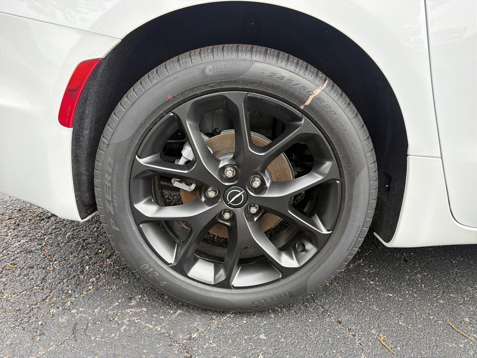 New 2026 Chrysler Pacifica Select w/ S Appearance Package FWD image 11