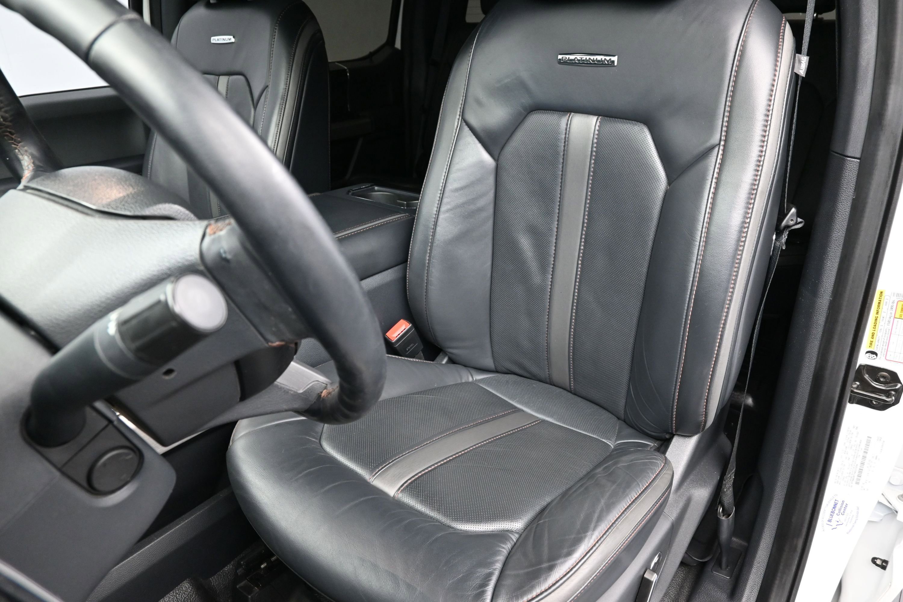 Used 2022 Ford F350 Platinum w/ FX4 Off-Road Package AWD/4WD image 21