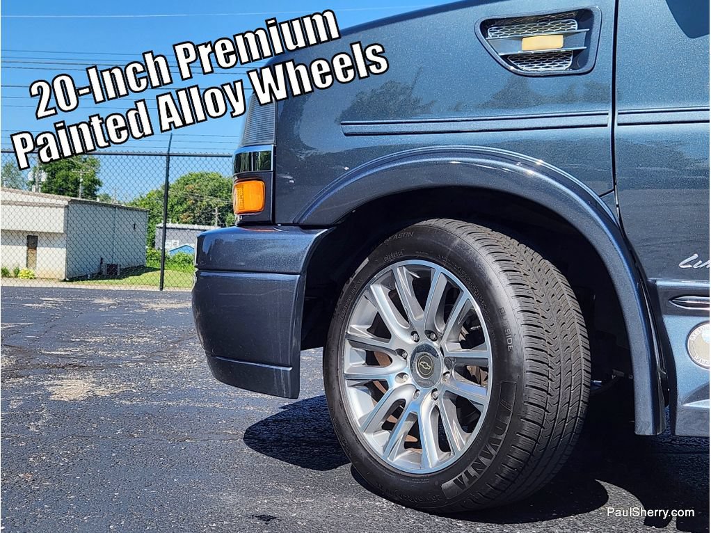 Used 2019 Chevrolet Express 2500 RWD image 17