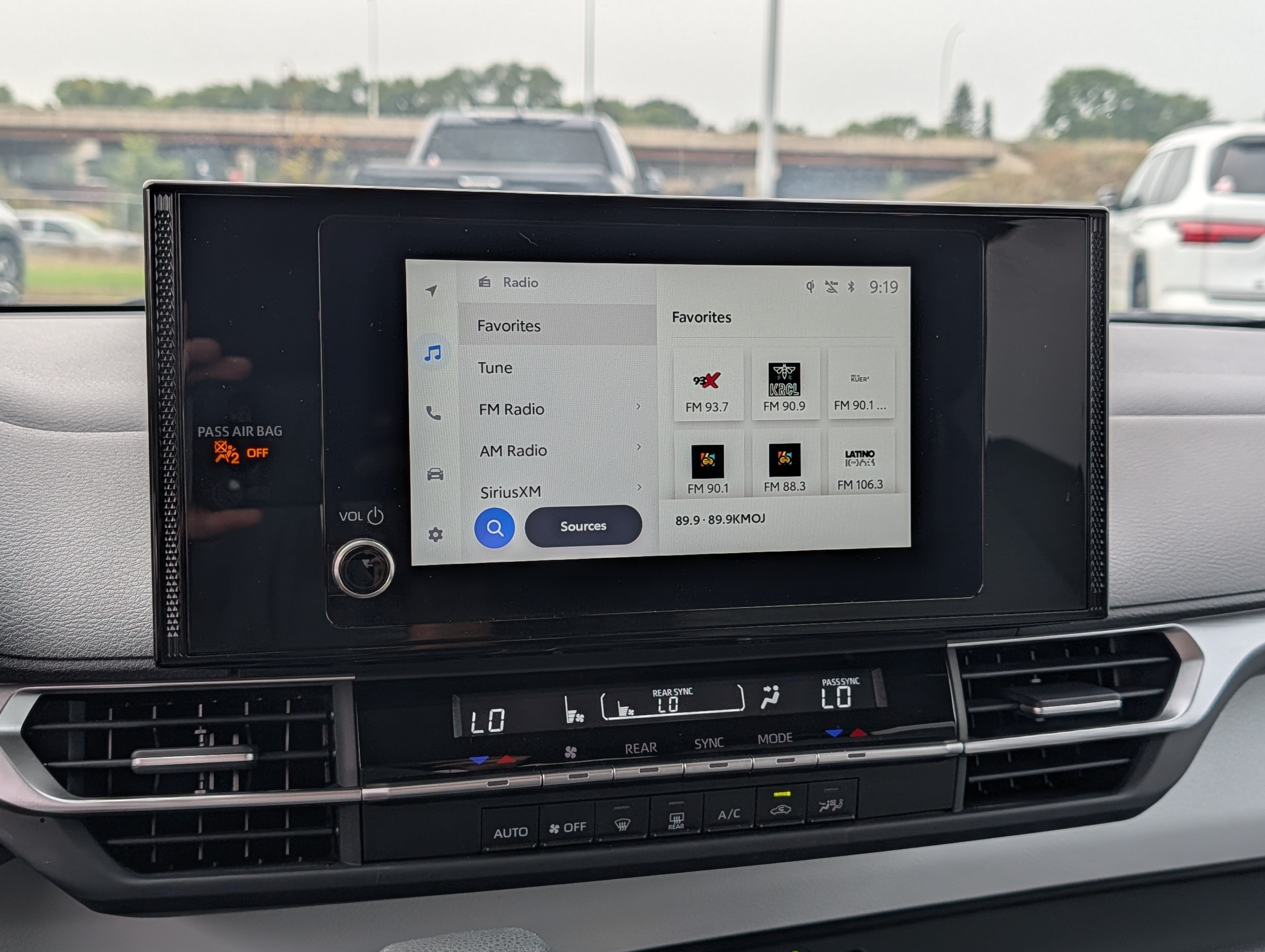 Certified 2026 Toyota Sienna LE FWD image 22