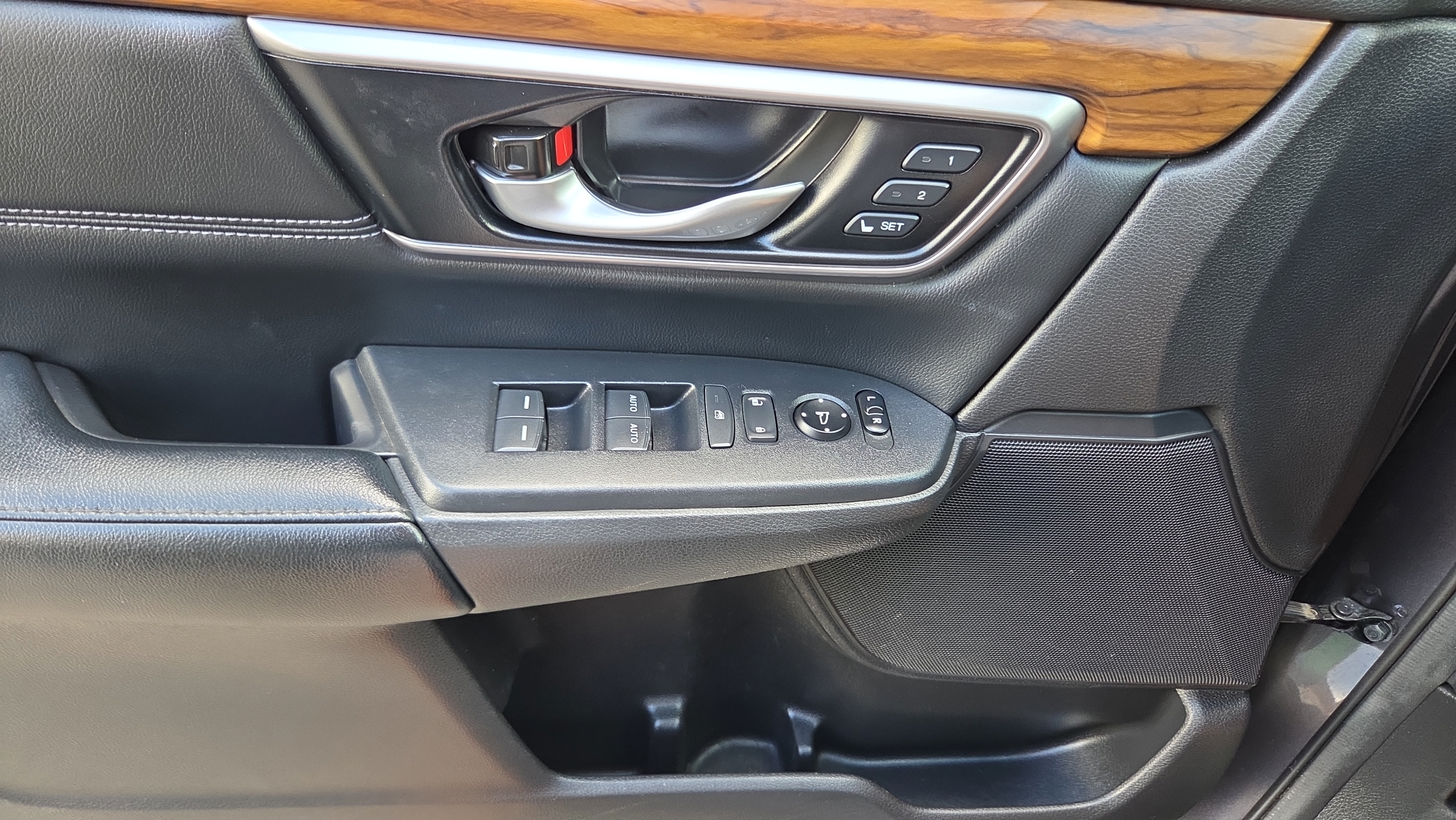 Used 2021 Honda CR-V EX-L image 27