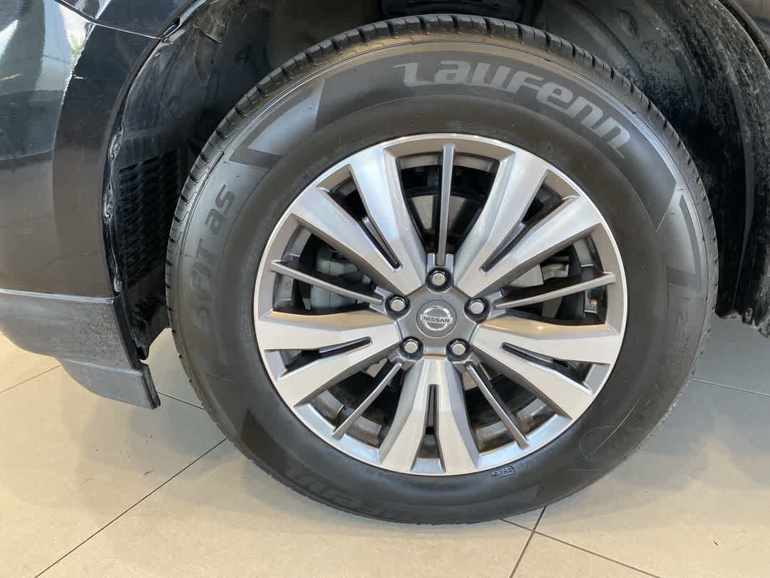 Used 2019 Nissan Pathfinder SL AWD/4WD image 13