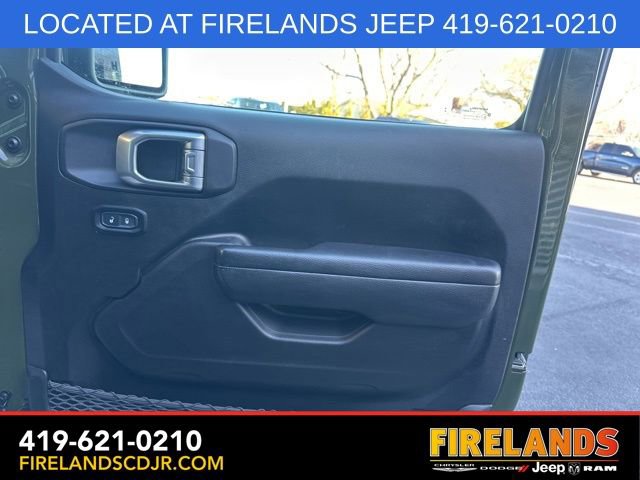Used 2023 Jeep Gladiator Willys image 14