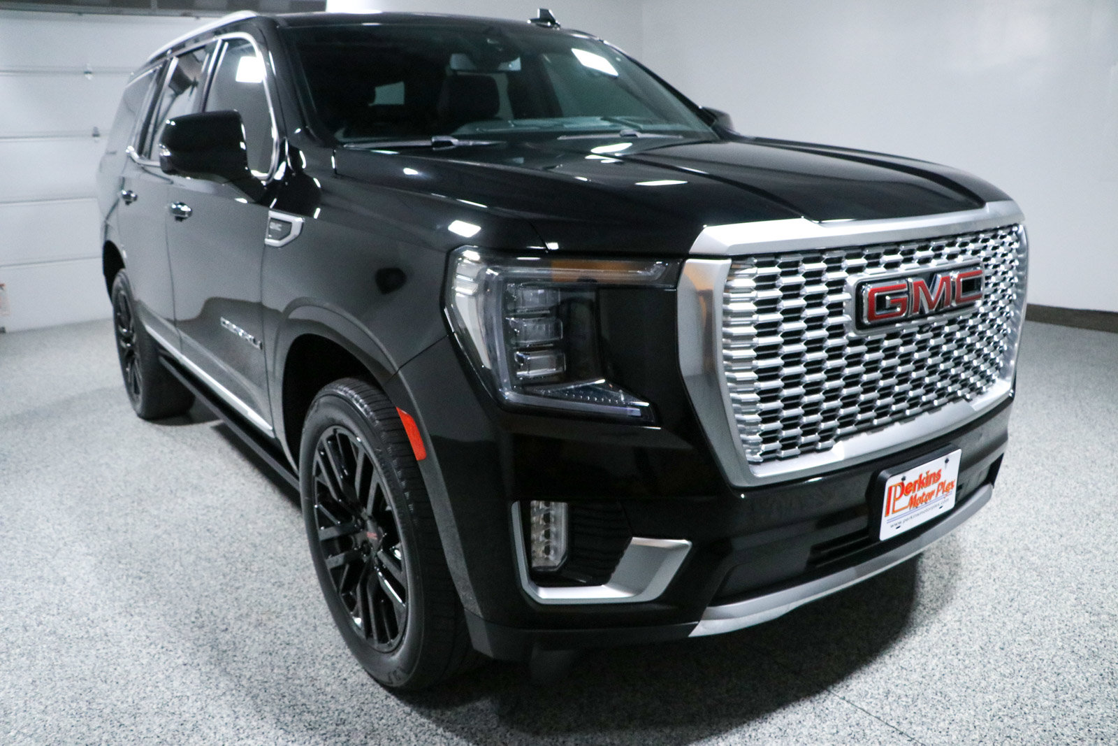 Used 2023 GMC Yukon Denali AWD/4WD image 5