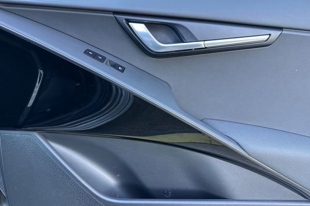 Certified 2024 Kia Niro Wave image 23
