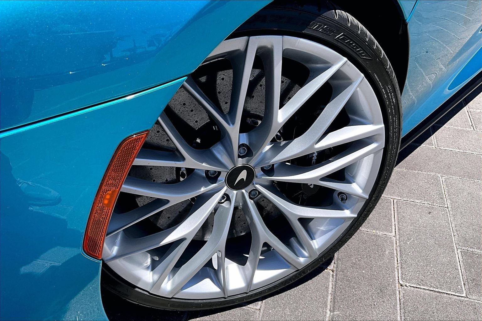 Used 2021 McLaren GT RWD image 31
