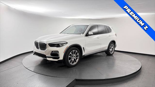 Used 2019 BMW X5 xDrive40i w/ Premium Package 2 AWD/4WD image 2