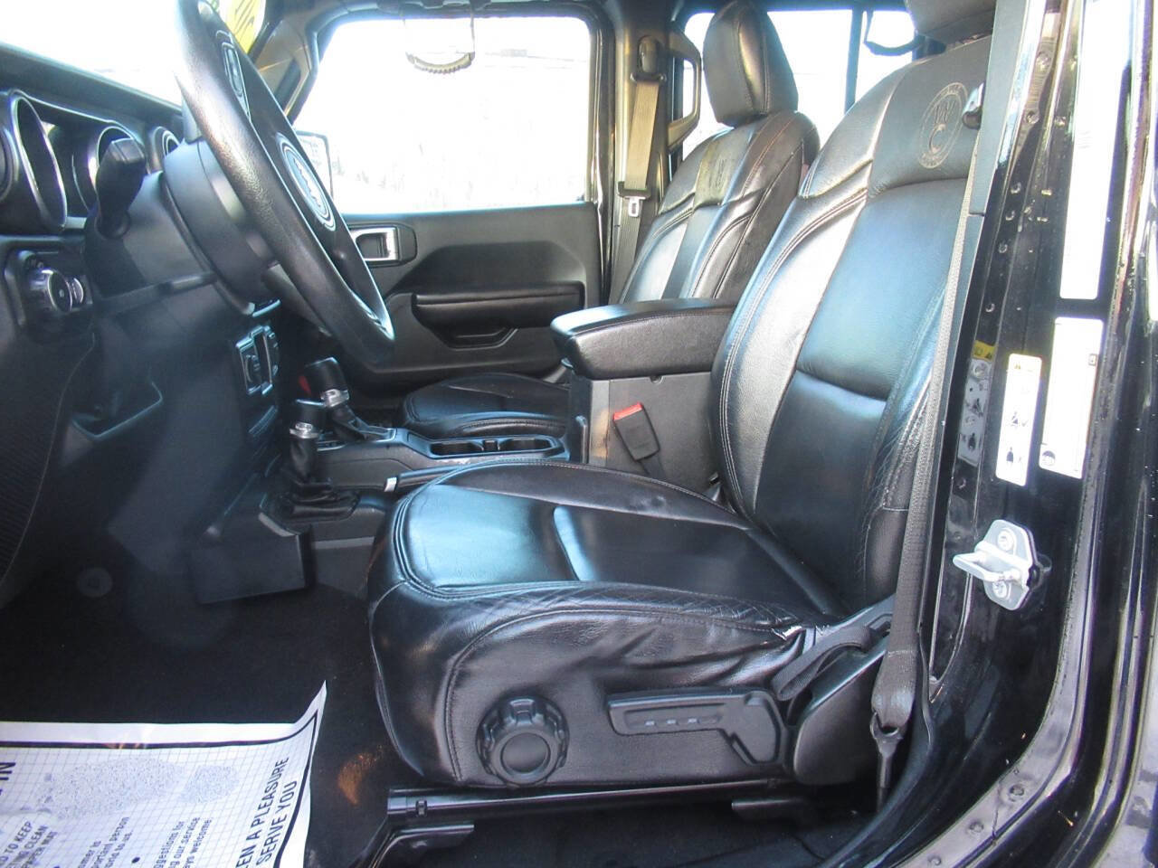 Used 2018 Jeep Wrangler Unlimited Sport image 19