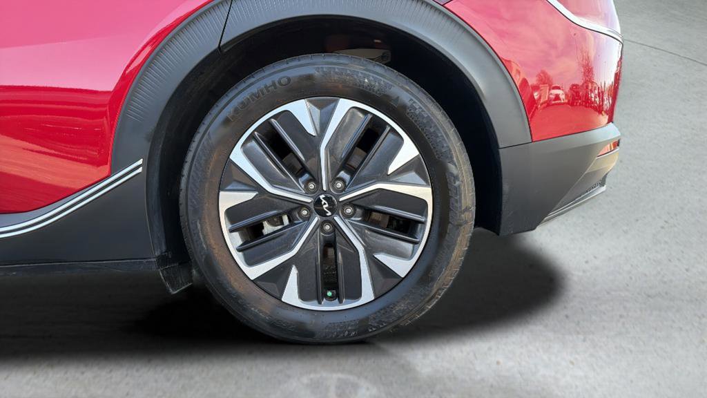 Used 2024 Kia EV6 Light RWD image 15