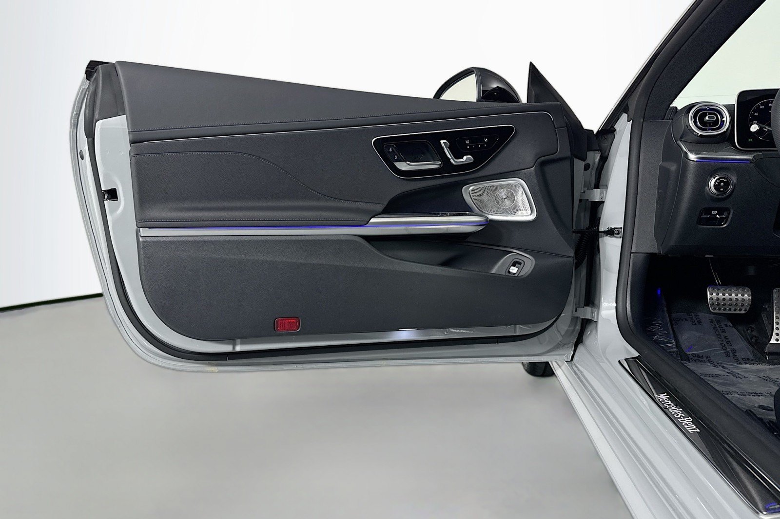 New 2026 Mercedes-Benz CLE 300 4MATIC Coupe image 20