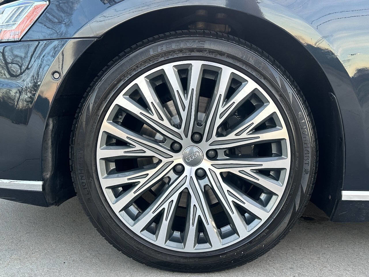 Used 2019 Audi A8 L 3.0T w/ Executive Package AWD/4WD image 14