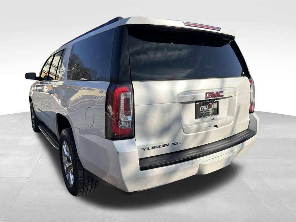 Used 2017 GMC Yukon XL SLT w/ Open Road Package image 4