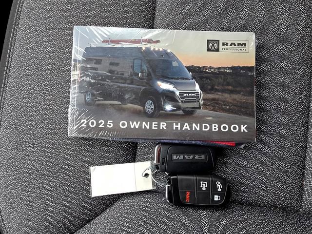 Used 2025 RAM ProMaster 2500 w/ Storage Group image 28