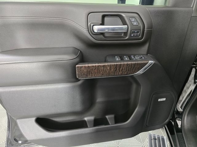 Used 2023 GMC Sierra 3500 Denali w/ Denali Black Diamond Edition AWD/4WD image 25