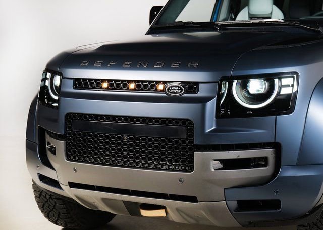 New 2026 Land Rover Defender 110 OCTA AWD/4WD image 27