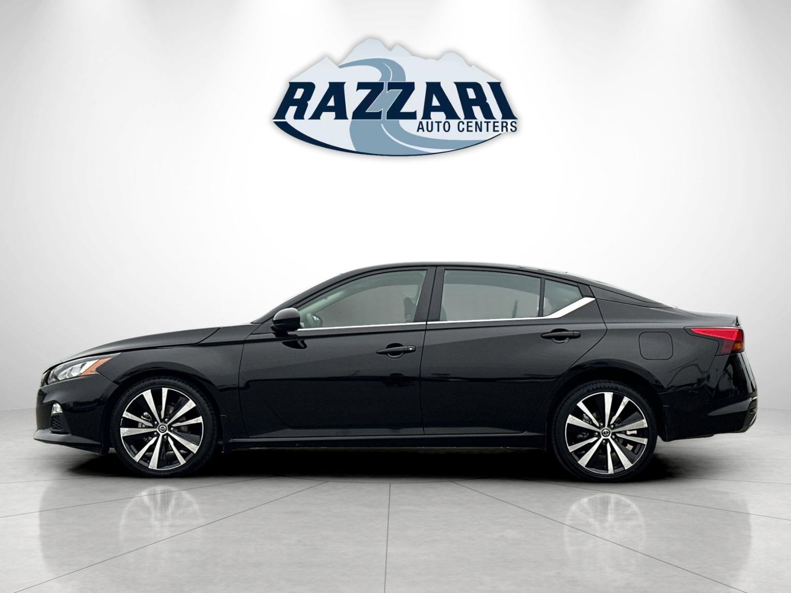 Used 2022 Nissan Altima 2.5 SR image 6