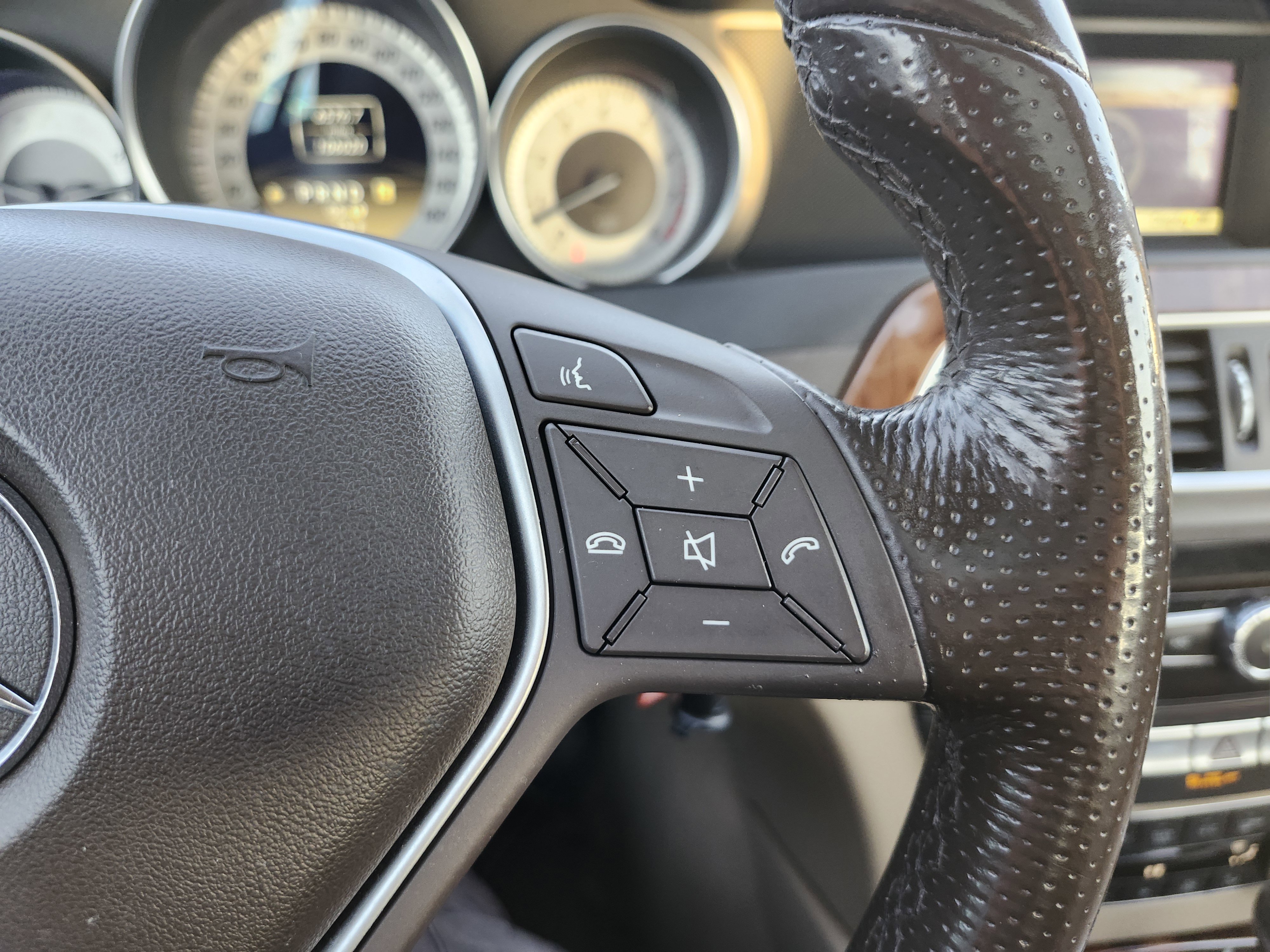 Used 2012 Mercedes-Benz C 300 4MATIC Sedan image 32