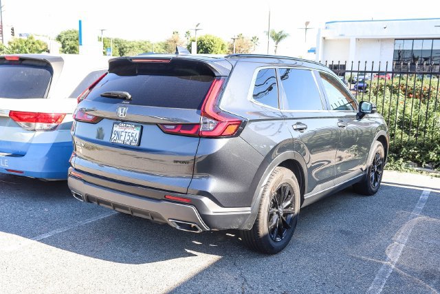 Used 2025 Honda CR-V Sport image 8