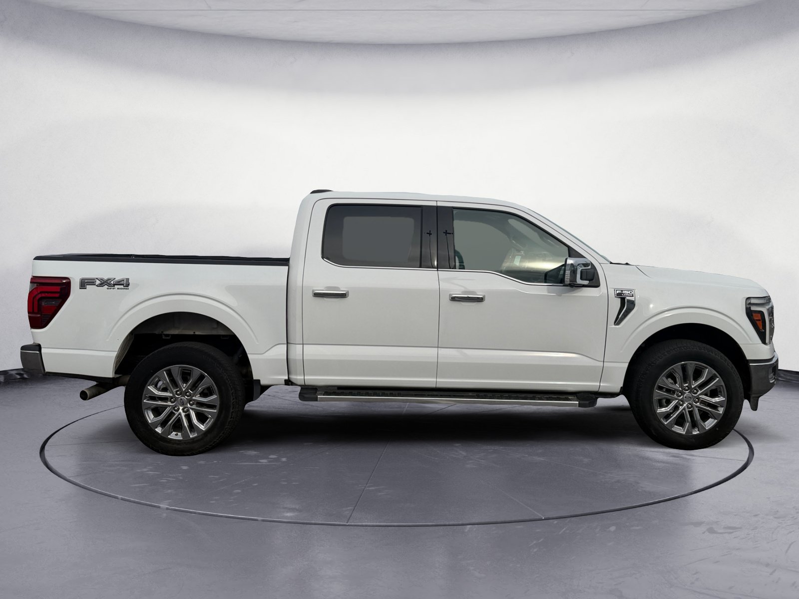 Used 2024 Ford F150 Lariat w/ FX4 Off-Road Package AWD/4WD image 6