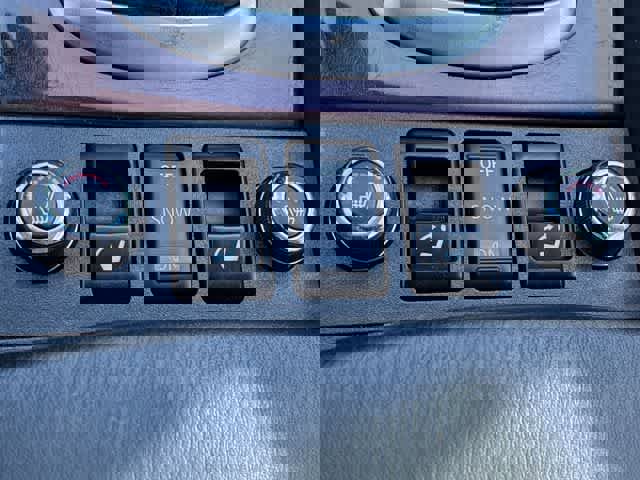 Used 2017 INFINITI QX50 2WD w/ Deluxe Touring Package image 41