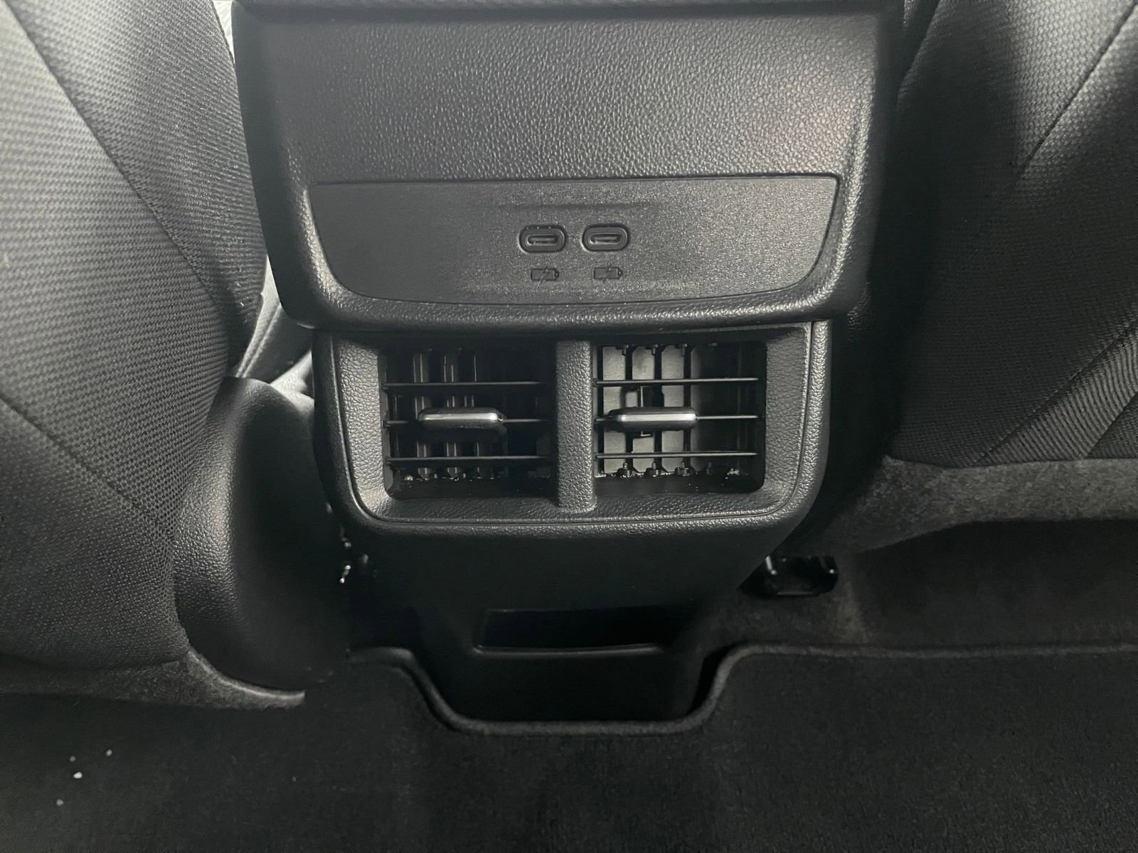 Used 2025 Chevrolet Equinox LT image 23