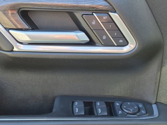 Used 2024 Chevrolet Silverado 1500 LTZ w/ Z71 Off-Road Package AWD/4WD image 8