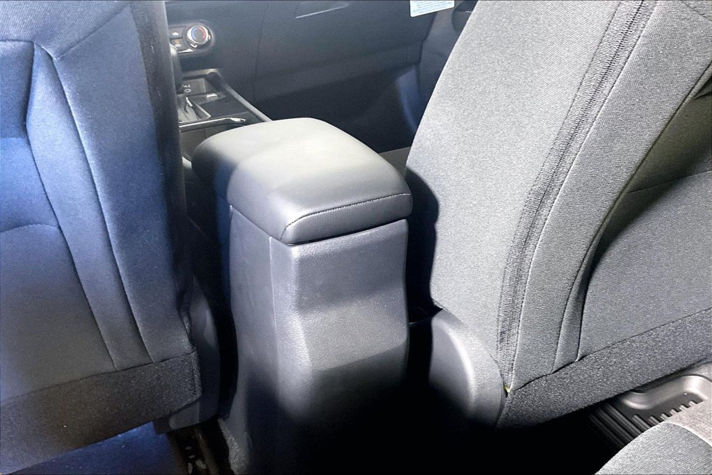 New 2027 Nissan Kicks S FWD image 28