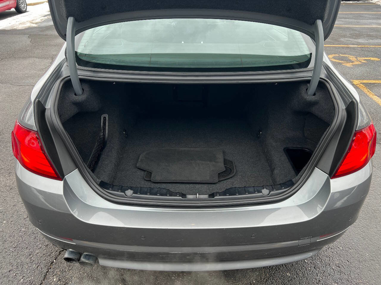 Used 2013 BMW 528i xDrive Sedan image 15