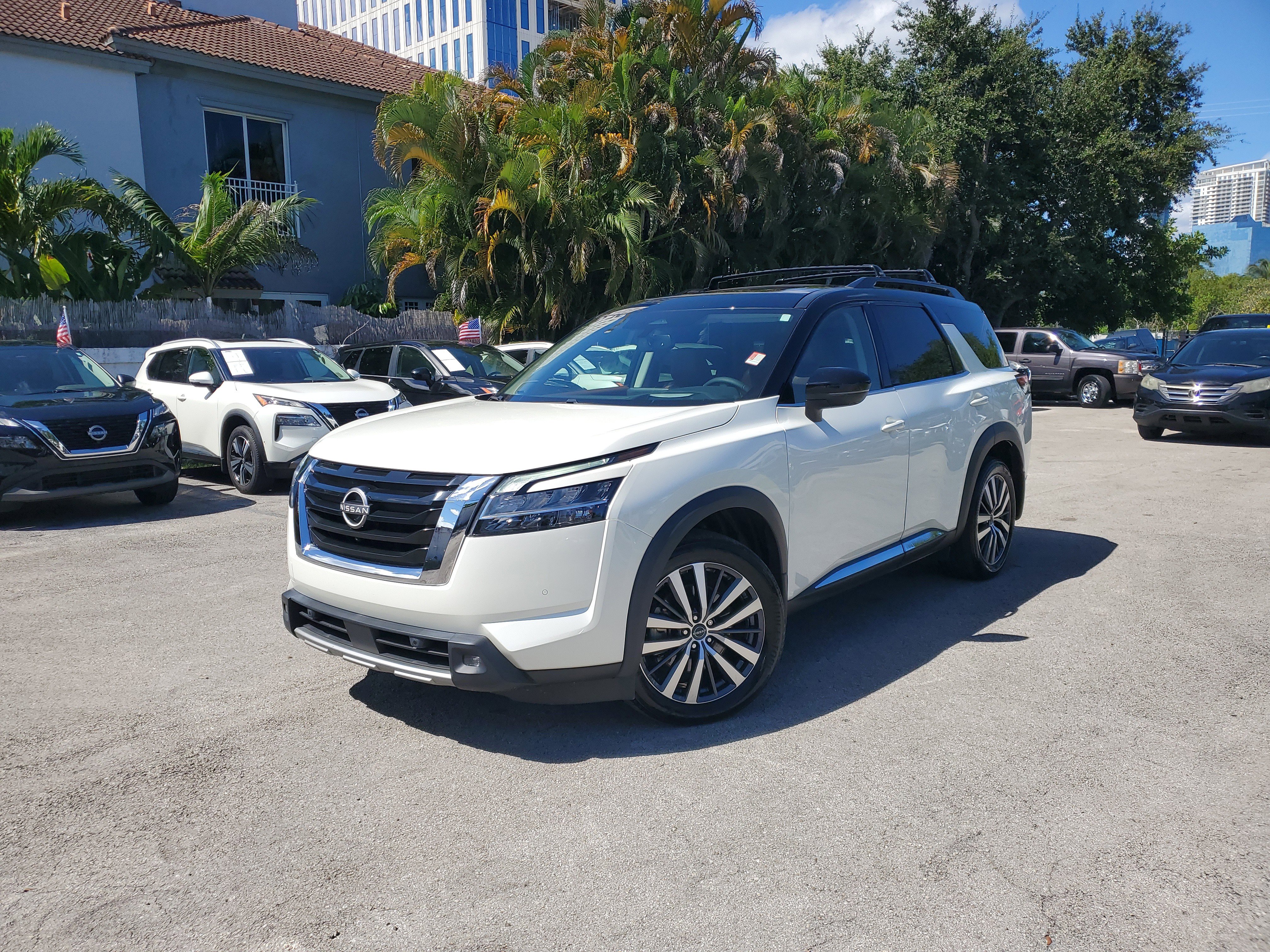 Used 2022 Nissan Pathfinder Platinum