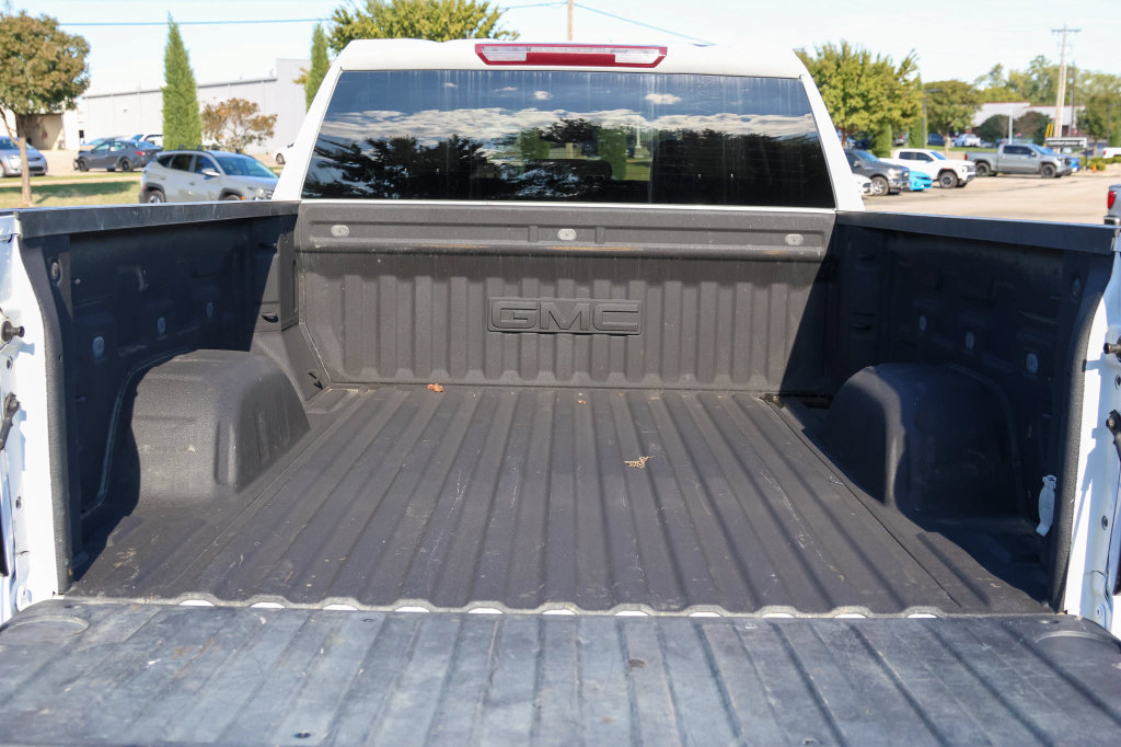 Used 2023 GMC Sierra 1500 SLE w/ X31 Off-Road Package AWD/4WD image 9