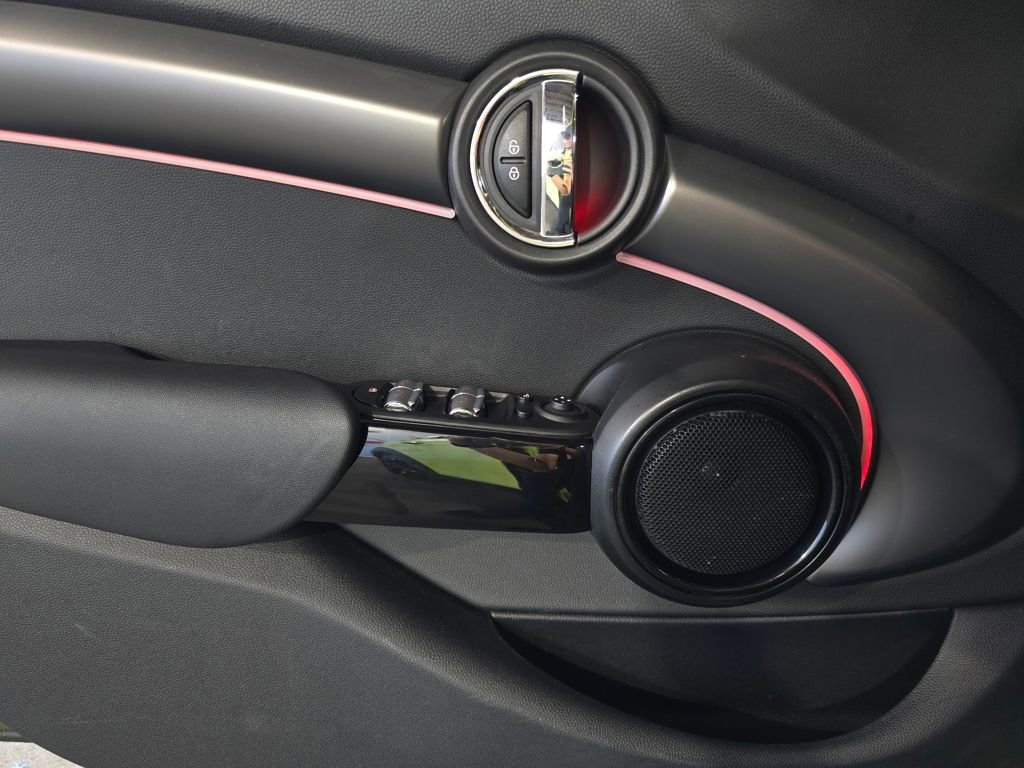 Used 2023 MINI Cooper S image 12