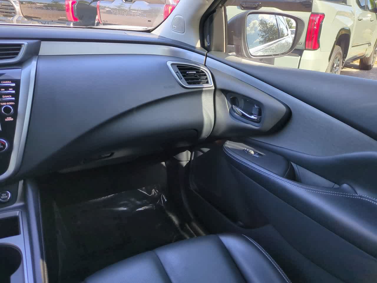Used 2024 Nissan Murano SL FWD image 16