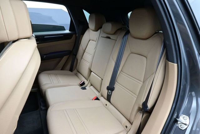 Certified 2021 Porsche Cayenne S AWD/4WD image 14