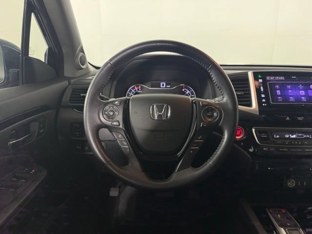Used 2016 Honda Pilot Touring image 36