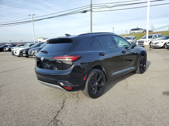 Used 2022 Buick Envision Essence w/ Sport Touring Package image 4