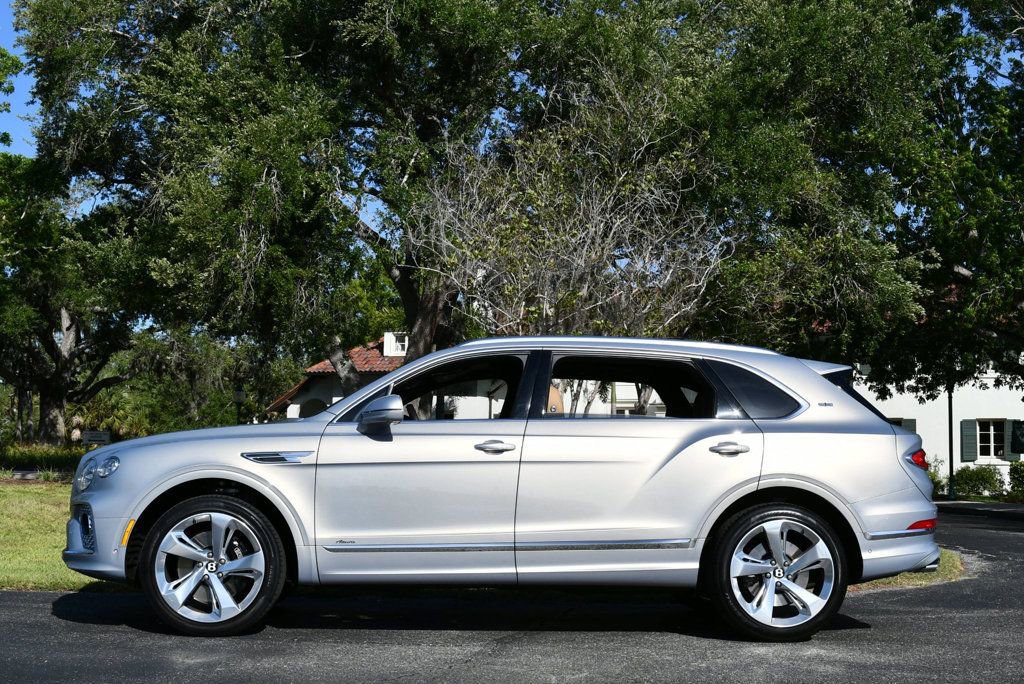 Used 2023 Bentley Bentayga Extended Wheelbase AWD/4WD image 30