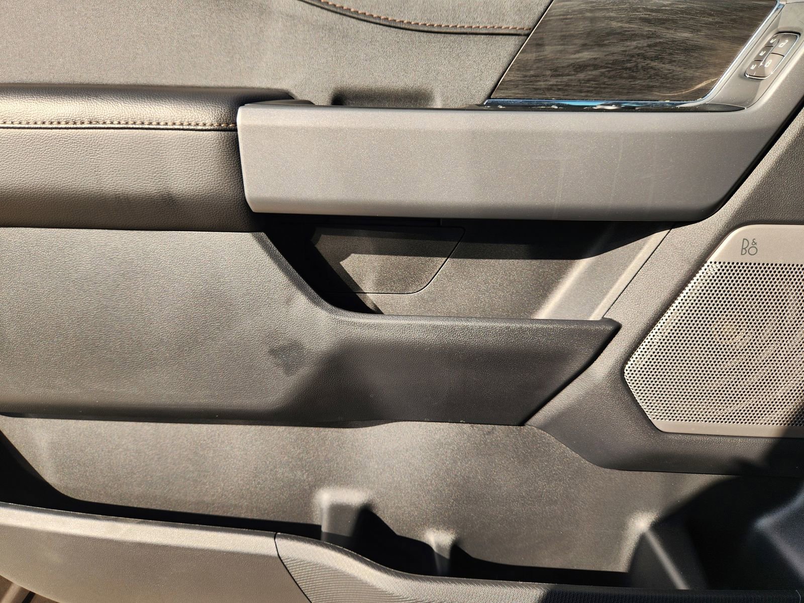 New 2025 Ford F150 Lariat w/ Equipment Group 502A High image 21