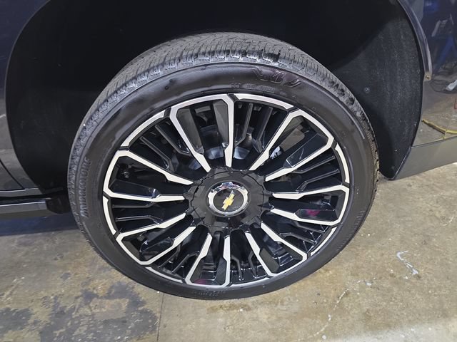 New 2026 Chevrolet Tahoe High Country AWD/4WD image 38