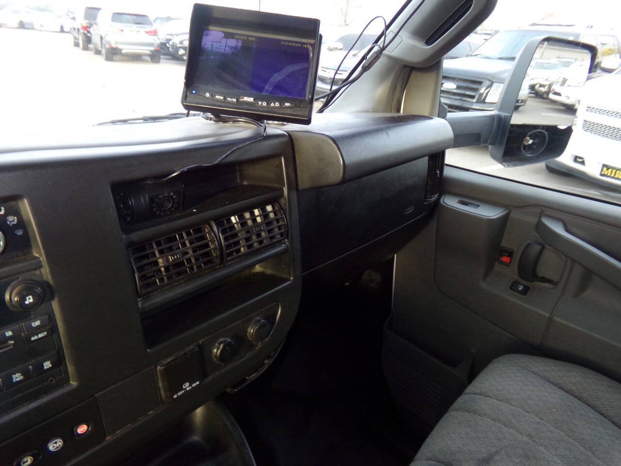Used 2018 Chevrolet Express 3500 w/ Power Convenience Package RWD image 53