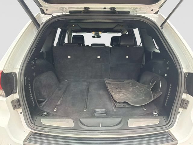 Used 2017 Jeep Grand Cherokee Trailhawk w/ Trailhawk Luxury Group AWD/4WD image 12