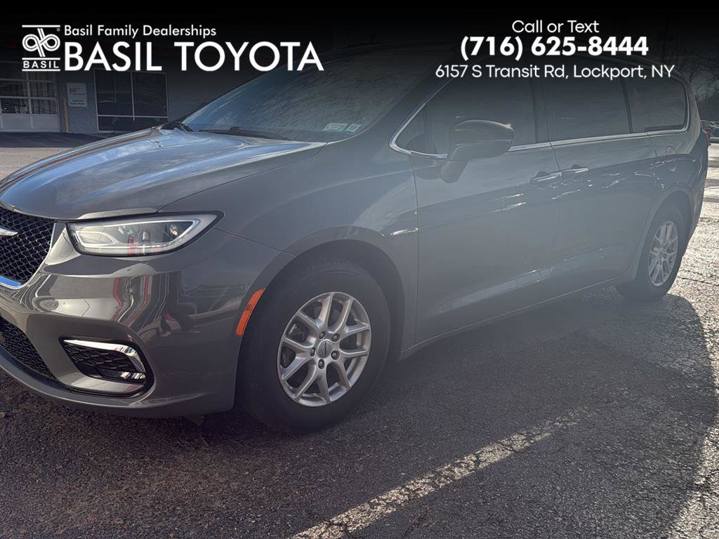 Used 2021 Chrysler Pacifica Touring-L