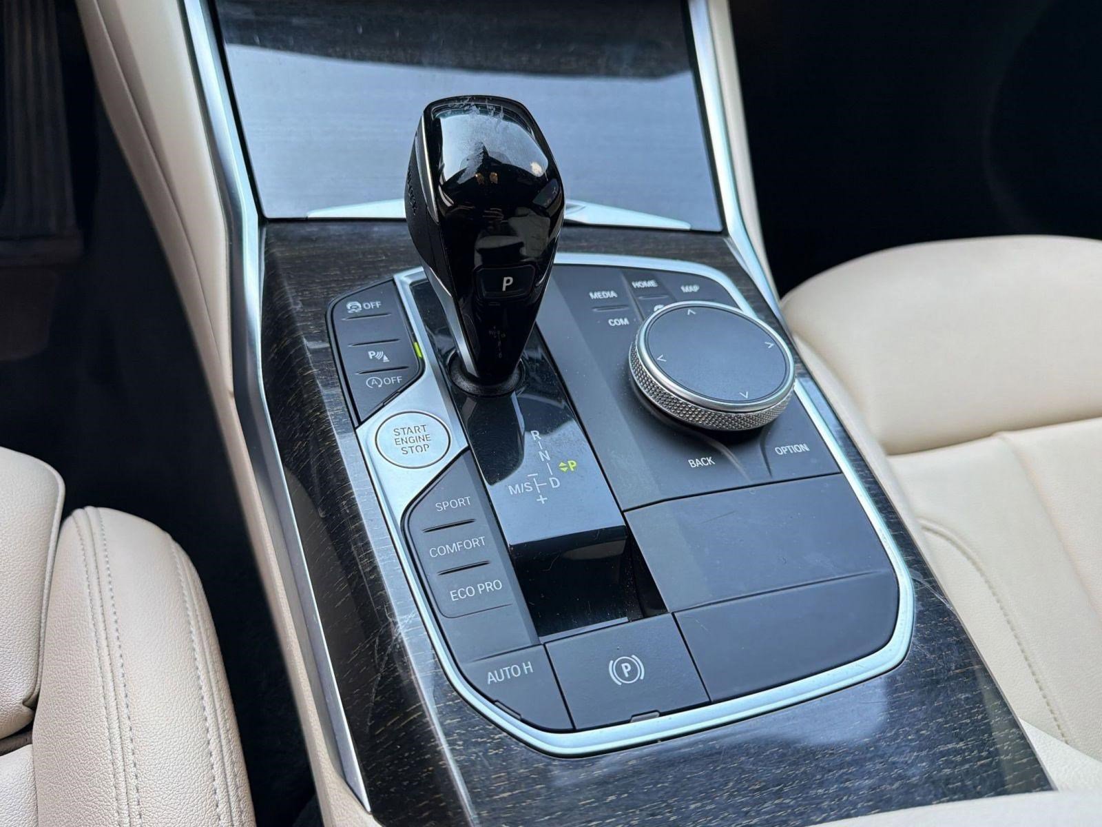 Used 2021 BMW 330i xDrive Sedan w/ Convenience Package image 18