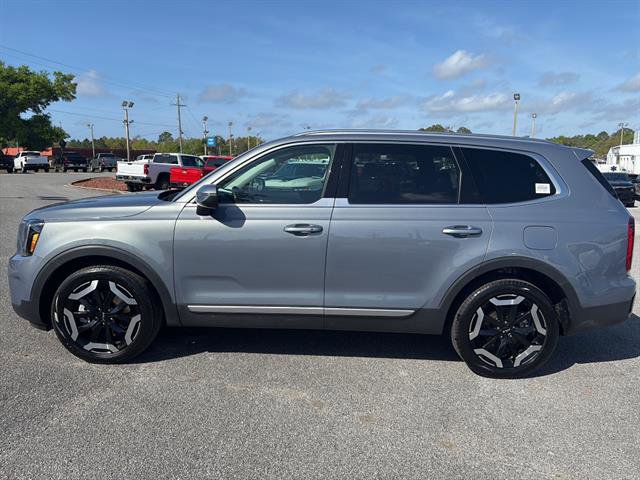 Used 2025 Kia Telluride S image 4