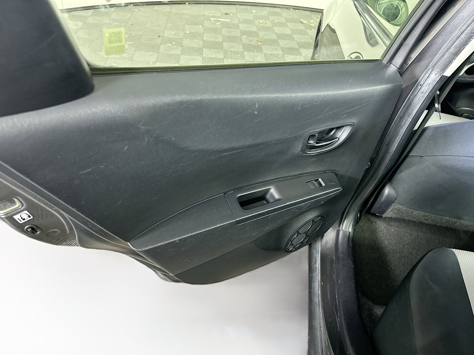 Used 2013 Toyota Yaris LE image 24