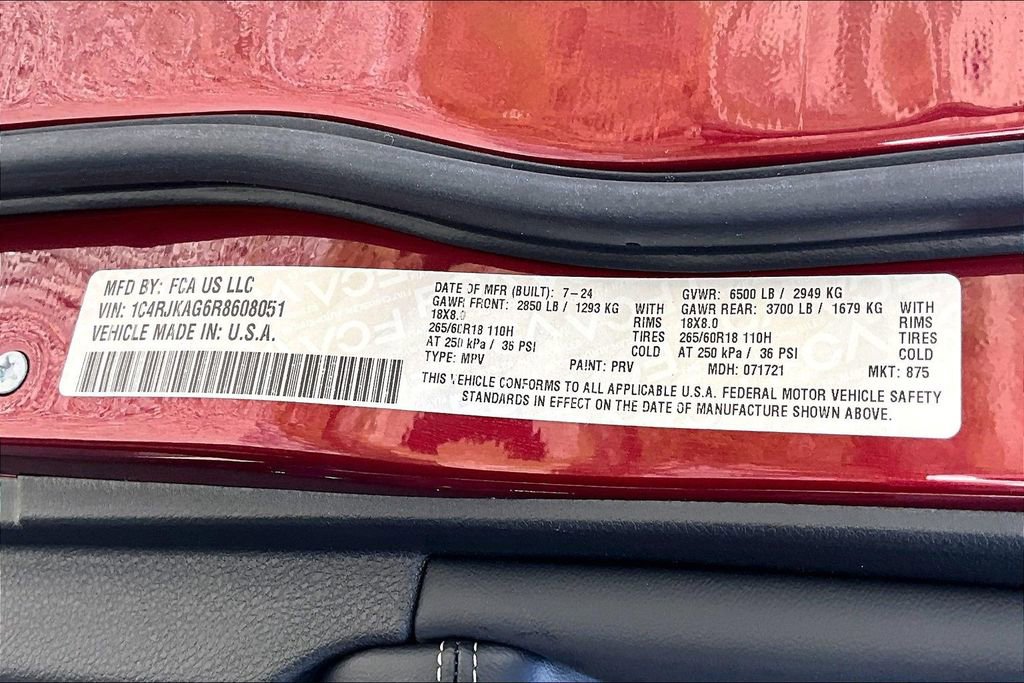 Used 2024 Jeep Grand Cherokee L Laredo w/ Luxury Tech Group I image 29