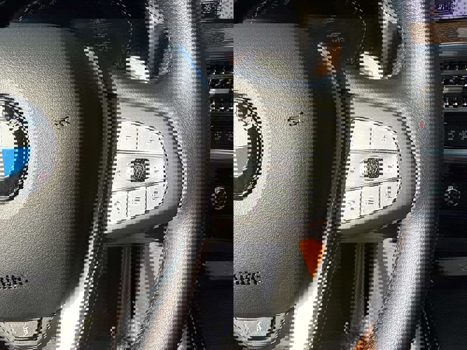 Used 2023 BMW X4 xDrive30i w/ Premium Package image 23