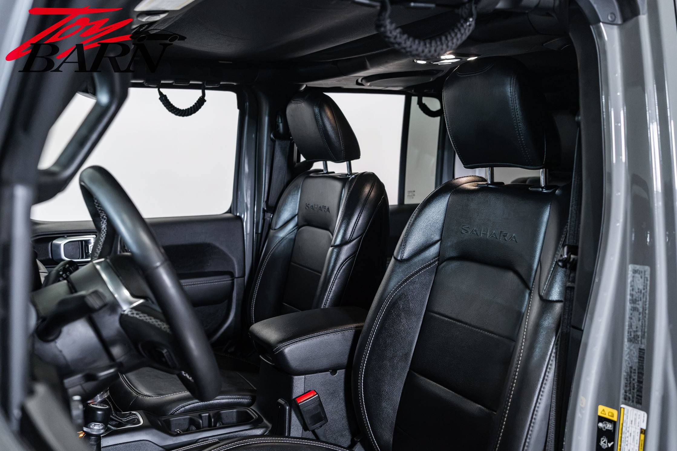 Used 2023 Jeep Wrangler Unlimited Sahara AWD/4WD image 19