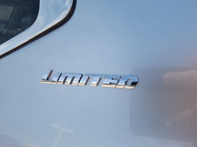 Used 2023 Toyota Tundra Limited AWD/4WD image 12