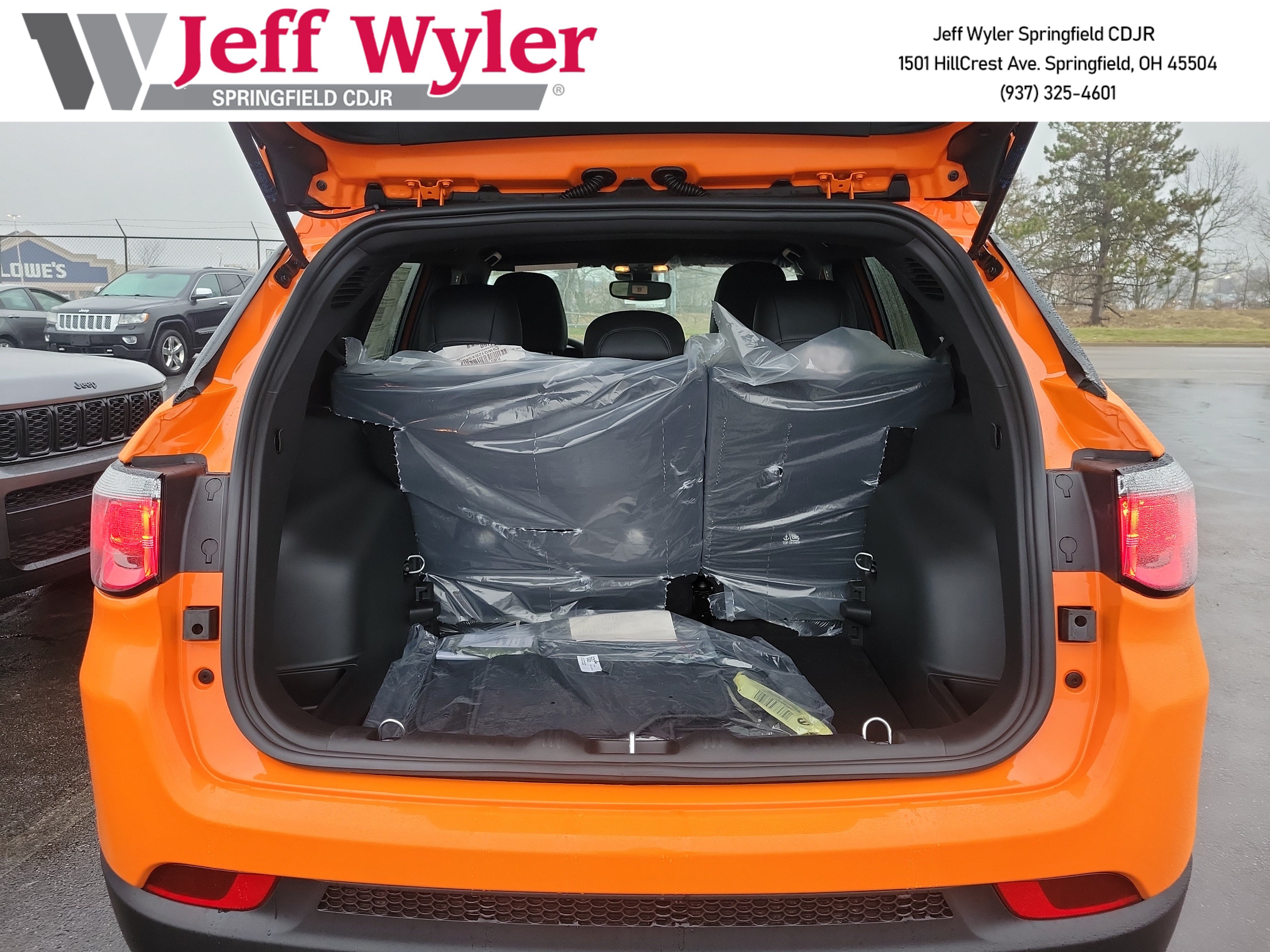 New 2026 Jeep Compass Latitude AWD/4WD image 5