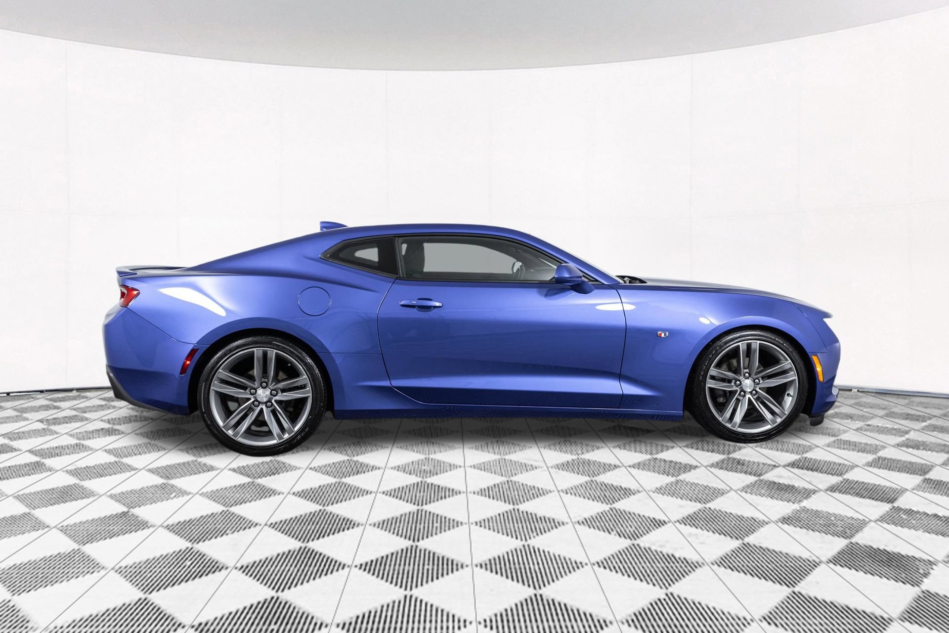 Used 2017 Chevrolet Camaro LT w/ RS Package RWD image 19